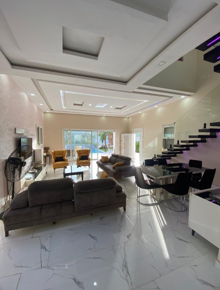 VILLA 4 CHAMBRES BEL AIR